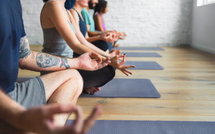 Zusatzkurs Yoga startet am 10.10.2023 – anmelden oder mal ausprobieren